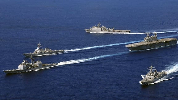 Τουρκικά ΜΜΕ: «Βλέπουν» αντιπαράθεση τουρκικών με σκάφη των ΗΠΑ στο «10» και κλιμάκωση στην αν. Μεσόγειο – Bίντεο